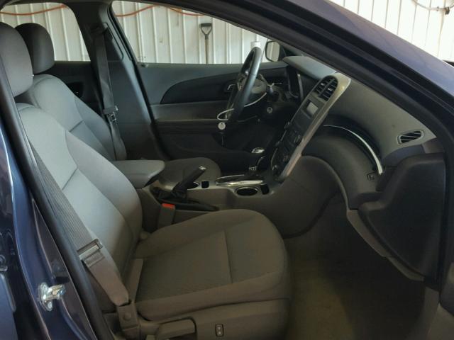 1G11B5SL1FF320946 - 2015 CHEVROLET MALIBU LS ნაცრისფერი ფოტო 5