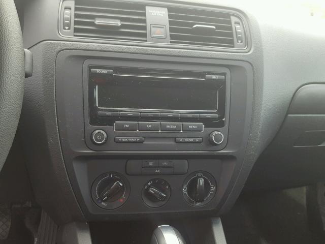 3VW2K7AJ0FM291265 - 2015 VOLKSWAGEN JETTA BASE WHITE photo 9