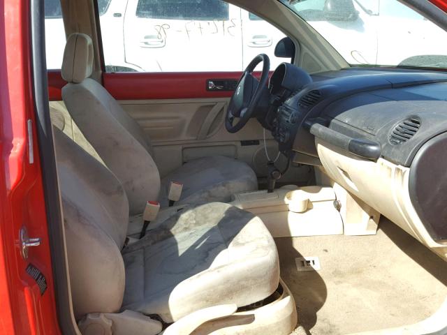 3VWBB61C0WM049622 - 1998 VOLKSWAGEN NEW BEETLE Qırmızı foto 5