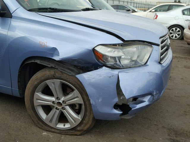 JTEDS43A682053711 - 2008 TOYOTA HIGHLANDER BLUE photo 9