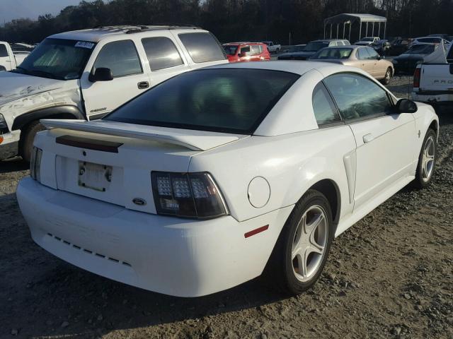 1FAFP4046YF164917 - 2000 FORD MUSTANG WHITE photo 4