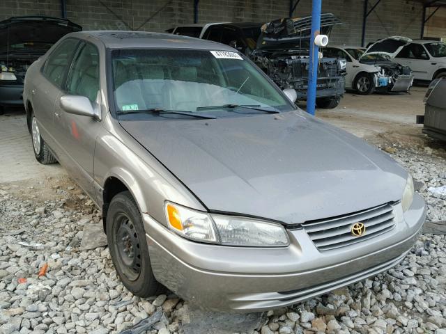 4T1BG22K1WU375519 - 1998 TOYOTA CAMRY CE GRAY photo 1