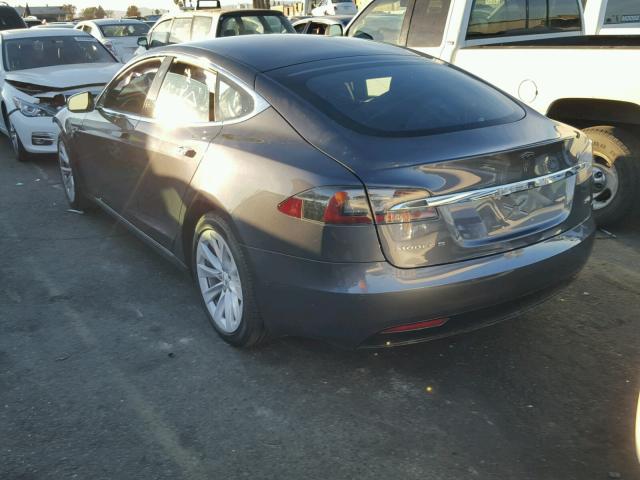 5YJSA1E21HF192290 - 2017 TESLA MODEL S GRAY photo 3
