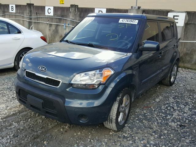 KNDJT2A21B7214724 - 2011 KIA SOUL + GRAY photo 2