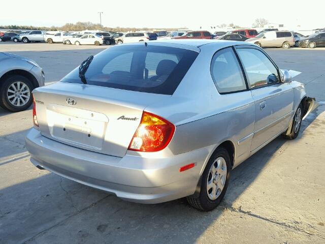 KMHCG35C25U350626 - 2005 HYUNDAI ACCENT GS SILVER photo 4