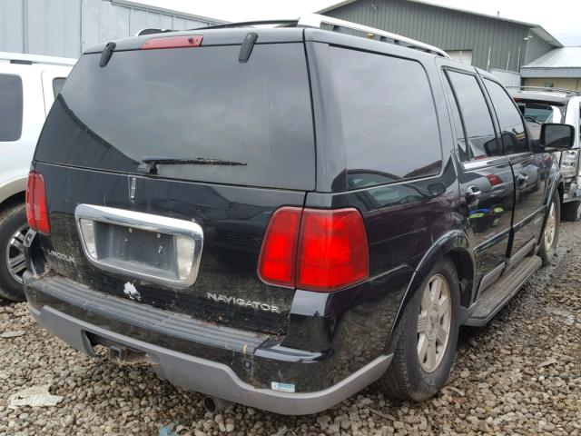 5LMFU28R94LJ23581 - 2004 LINCOLN NAVIGATOR Czarny zdjęcie 4