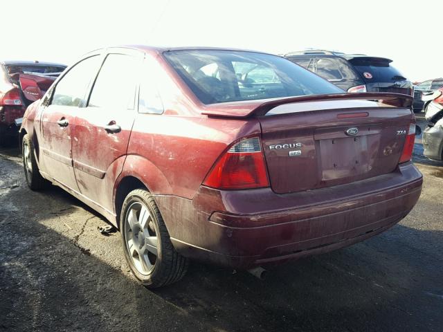 1FAFP34N06W149579 - 2006 FORD FOCUS ZX4 MAROON photo 3