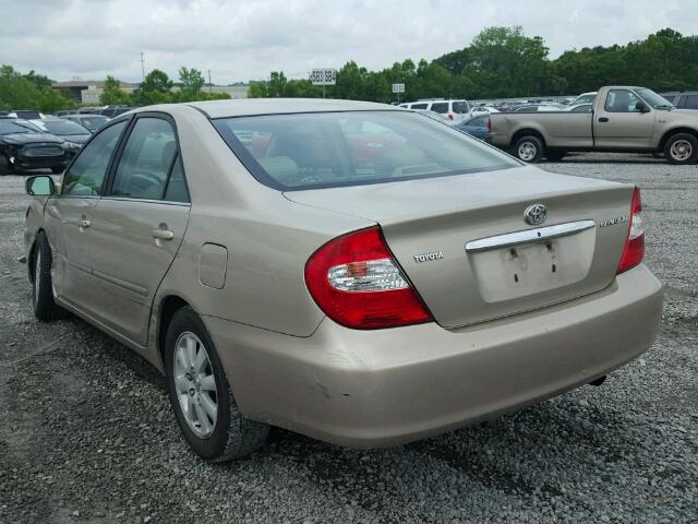 4T1BE32K44U818710 - 2004 TOYOTA CAMRY LE 金色 照片 3