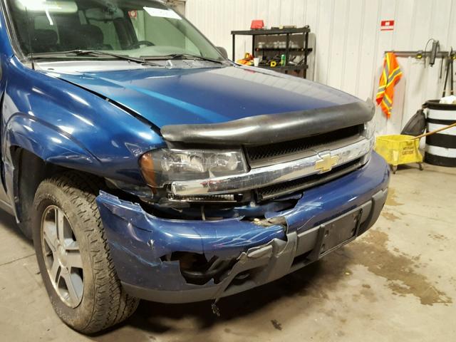 1GNET16S756174140 - 2005 CHEVROLET TRAILBLAZE BLUE photo 9