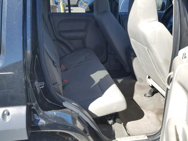 1J4GL38K95W566492 - 2005 JEEP LIBERTY RE BLACK photo 6
