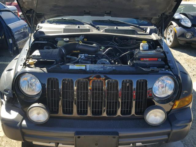 1J4GL38K95W566492 - 2005 JEEP LIBERTY RE BLACK photo 7
