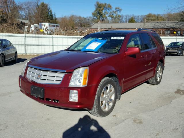 1GYEE63A660191831 - 2006 CADILLAC SRX RED photo 2