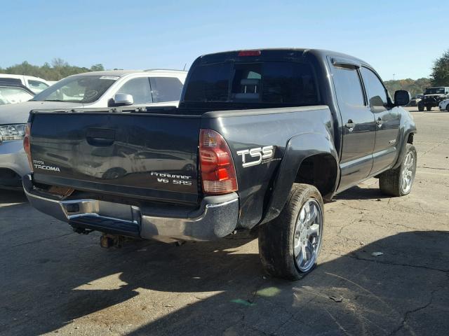 5TEJU62N96Z203868 - 2006 TOYOTA TACOMA DOU BLACK photo 4