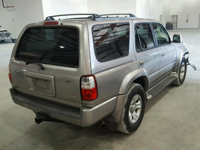 JT3GN86R120251573 - 2002 TOYOTA 4RUNNER SR SILVER photo 4