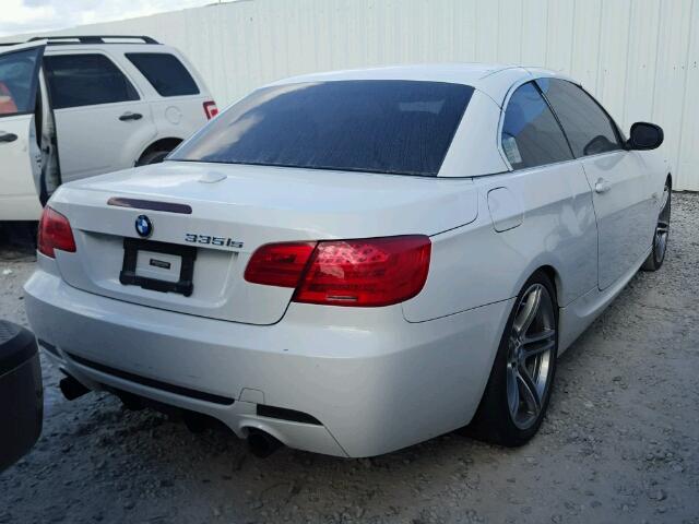 WBADX1C53DJ128580 - 2013 BMW 335 I SULE WHITE photo 4