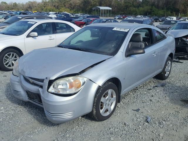 1G1AK15F477183138 - 2007 CHEVROLET COBALT LS SILVER photo 2