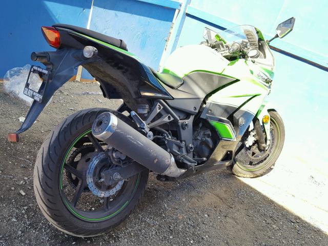 JKAEXMJ13BDA82377 - 2011 KAWASAKI EX250 J GREEN photo 4