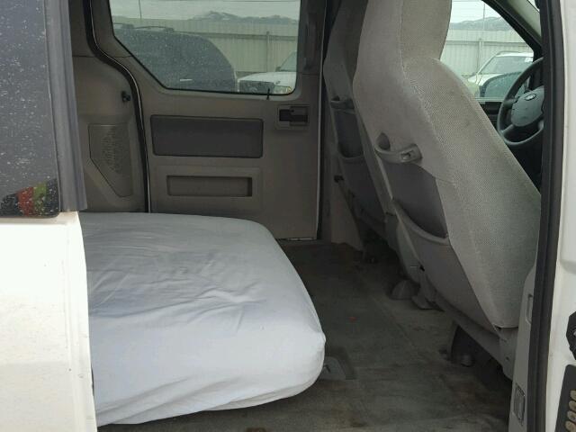 2FMZA57644BB17785 - 2004 FORD FREESTAR S WHITE photo 6