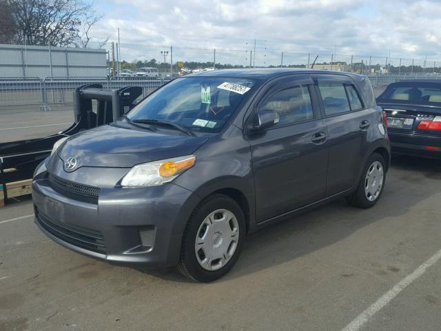 JTKKU4B4XA1000905 - 2010 TOYOTA SCION XD GRAY photo 2