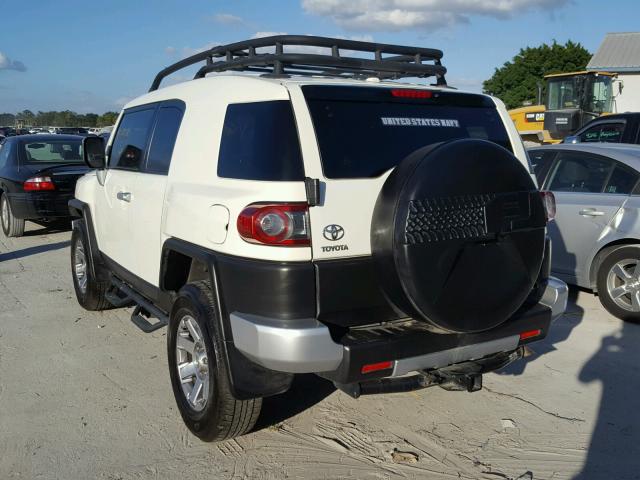 JTEBU4BF8EK186061 - 2014 TOYOTA FJ CRUISER WHITE photo 3