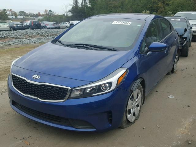 3KPFK4A78HE117450 - 2017 KIA FORTE LX BLUE photo 2