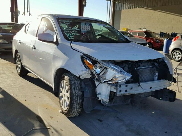 3N1CN7AP4FL884364 - 2015 NISSAN VERSA S WHITE photo 1