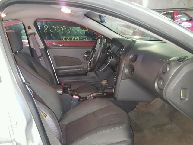 2G2WP522341260456 - 2004 PONTIAC GRAND PRIX SILVER photo 5