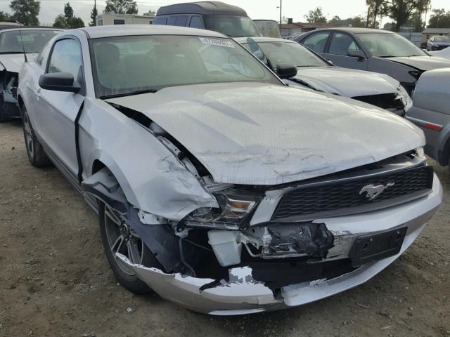 1ZVBP8AN3A5173820 - 2010 FORD MUSTANG SILVER photo 1