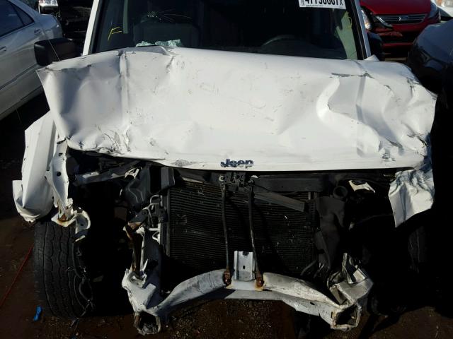 1J8HG48K68C207278 - 2008 JEEP COMMANDER WHITE photo 7