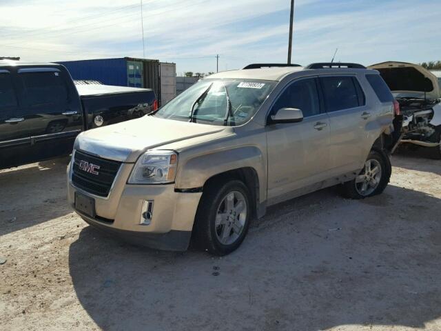 2GKFLUE53C6386359 - 2012 GMC TERRAIN SL GOLD photo 2