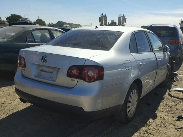 3VWJZ71K49M036882 - 2009 VOLKSWAGEN JETTA S 银色 照片 4