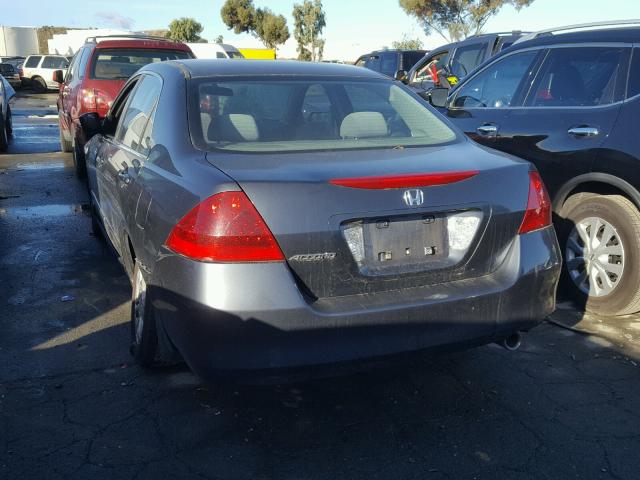 JHMCM56367C026335 - 2007 HONDA ACCORD SE GRAY photo 3