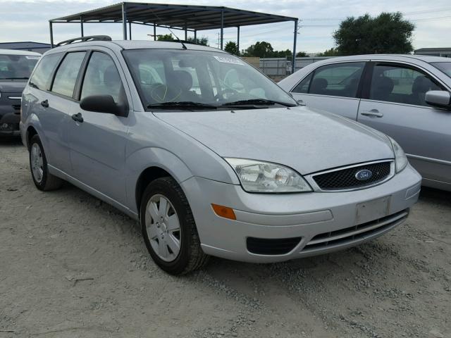 1FAHP36N47W137880 - 2007 FORD FOCUS ZXW SILVER photo 1