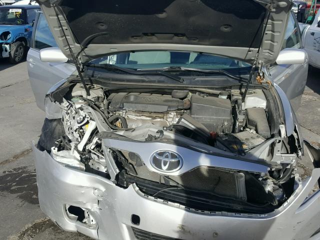 JTNBF3EK0B3005781 - 2011 TOYOTA CAMRY BASE SILVER photo 7