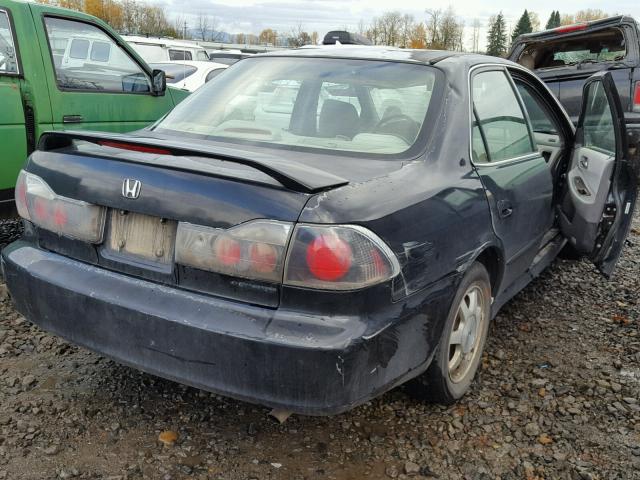 JHMCG56762C009215 - 2002 HONDA ACCORD SE BLACK photo 4