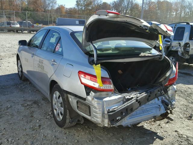 4T1BF3EK4BU699191 - 2011 TOYOTA CAMRY BASE SILVER photo 3