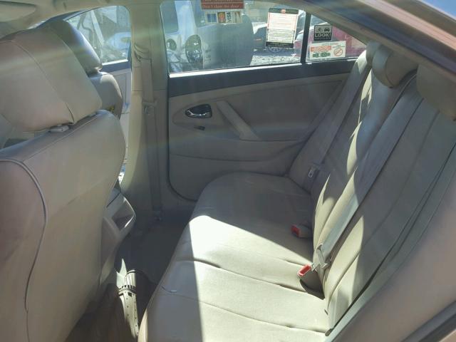 4T1BF3EK4BU699191 - 2011 TOYOTA CAMRY BASE SILVER photo 6