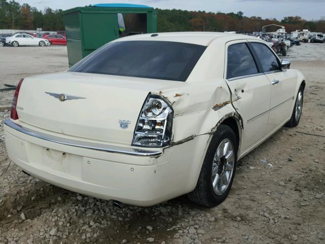 2C3LA63H07H610067 - 2007 CHRYSLER 300C CREAM photo 4