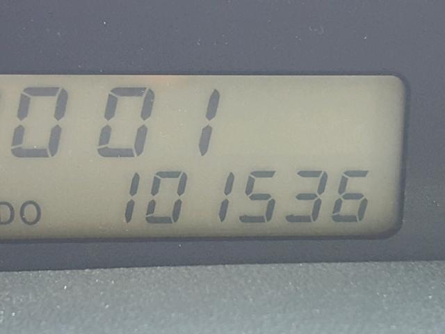 JTLKT324054029813 - 2005 TOYOTA SCION XB თეთრი ფოტო 8