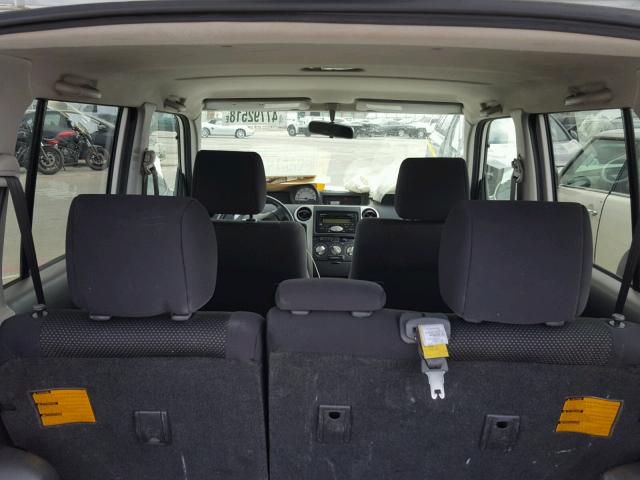 JTLKT324054029813 - 2005 TOYOTA SCION XB თეთრი ფოტო 9