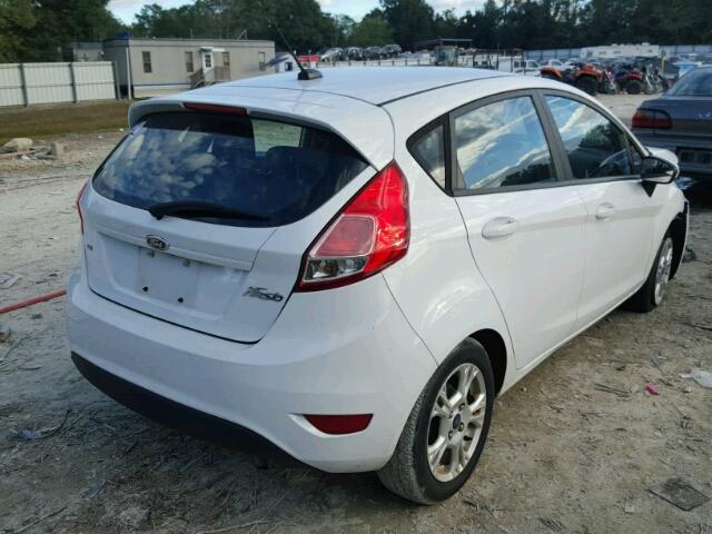 3FADP4EJ3EM160583 - 2014 FORD FIESTA SE WHITE photo 4