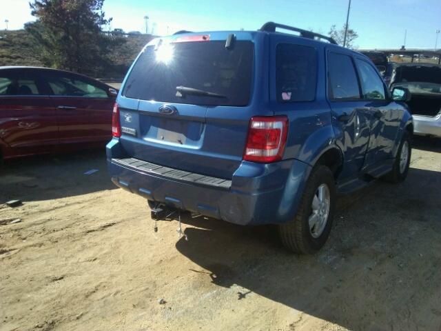 1FMCU03779KB00104 - 2009 FORD ESCAPE XLT BLUE photo 4