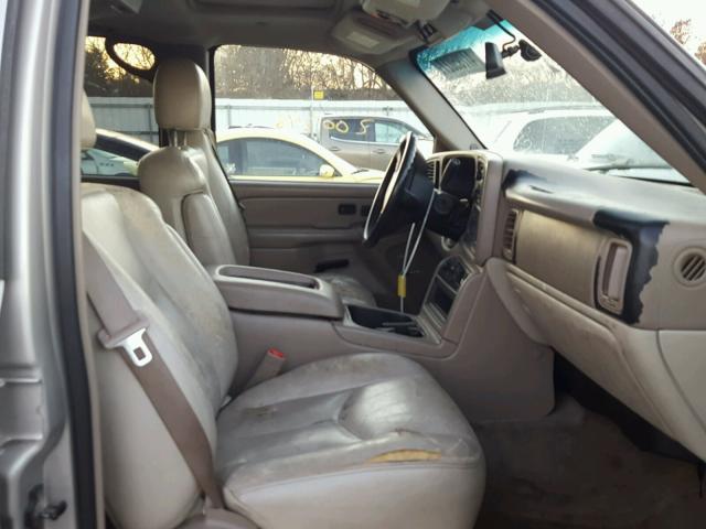 1GNEC16ZX4J130464 - 2004 CHEVROLET SUBURBAN C TAN photo 5