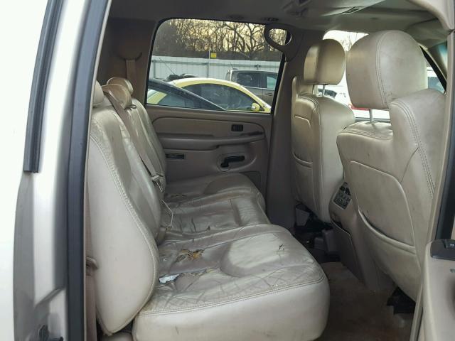 1GNEC16ZX4J130464 - 2004 CHEVROLET SUBURBAN C TAN photo 6