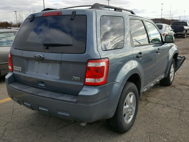 1FMCU0DG8AKD05787 - 2010 FORD ESCAPE XLT BLUE photo 4