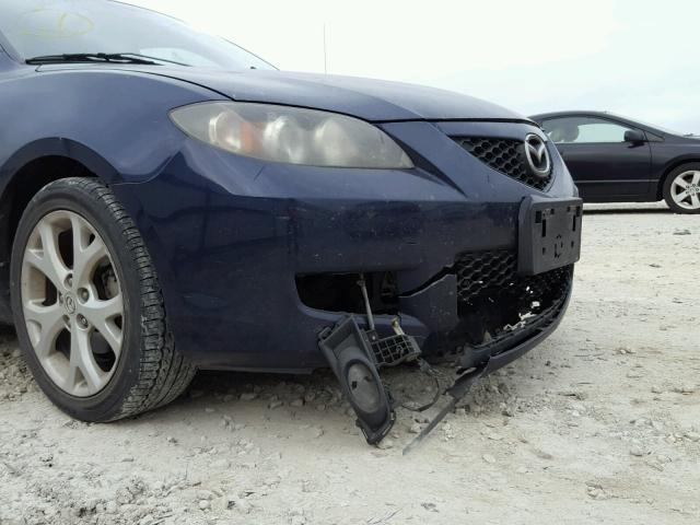 JM1BK32F681150643 - 2008 MAZDA 3 I BLUE photo 9