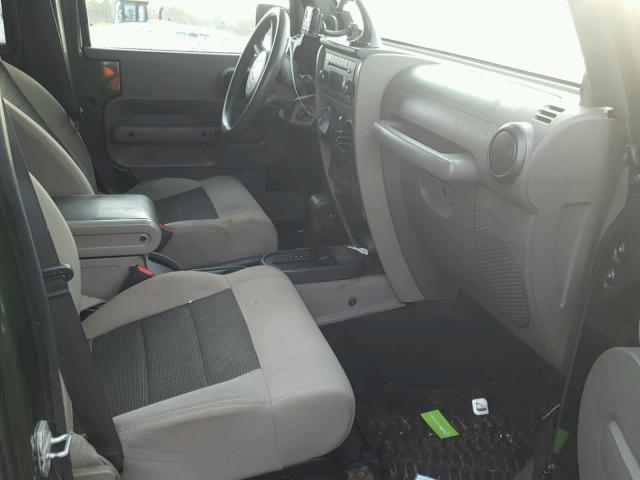 1J4GA39138L567994 - 2008 JEEP WRANGLER U GREEN photo 5