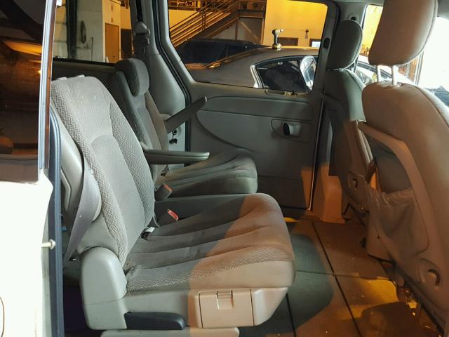 2A4GP44R77R199245 - 2007 CHRYSLER TOWN & COU 白色 照片 6