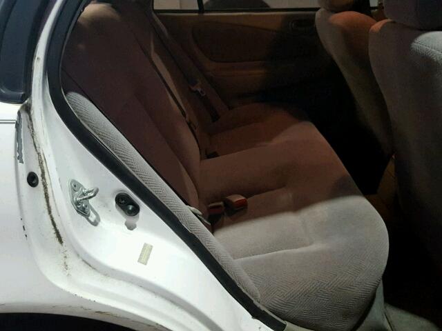 1Y1SK5280YZ421187 - 2000 CHEVROLET GEO PRIZM 白色 照片 6