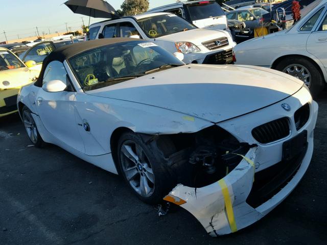 4USBU33517LW60346 - 2007 BMW Z4 3.0 WHITE photo 1